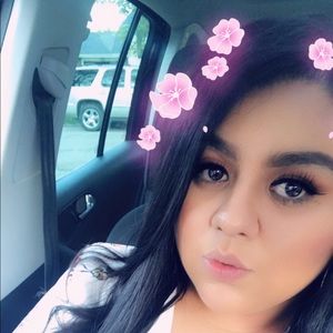 Meet your Posher, Anayeli